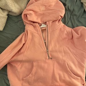 Xl/xxl lululemon scuba half zip in dew pink